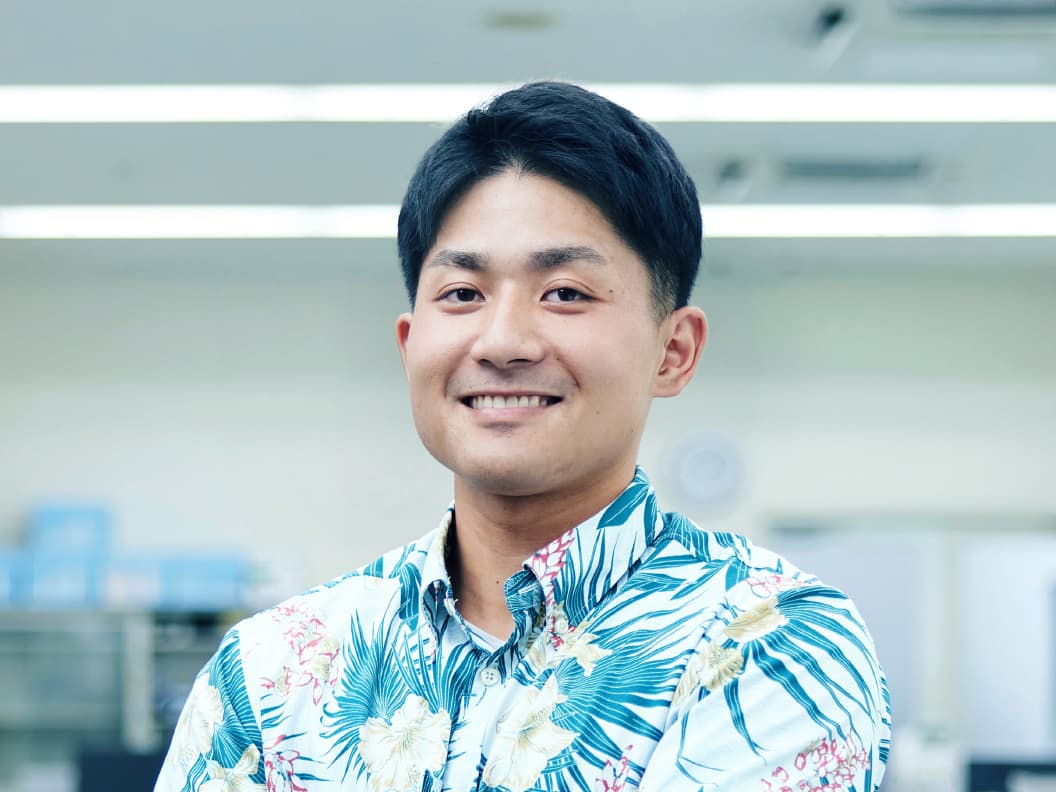 営業部電力営業課［事務職］ 仲里光