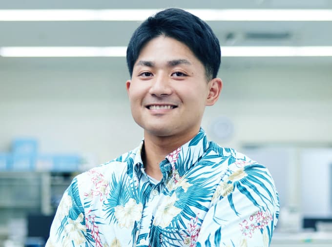 営業部電力営業課［事務職］ 仲里光